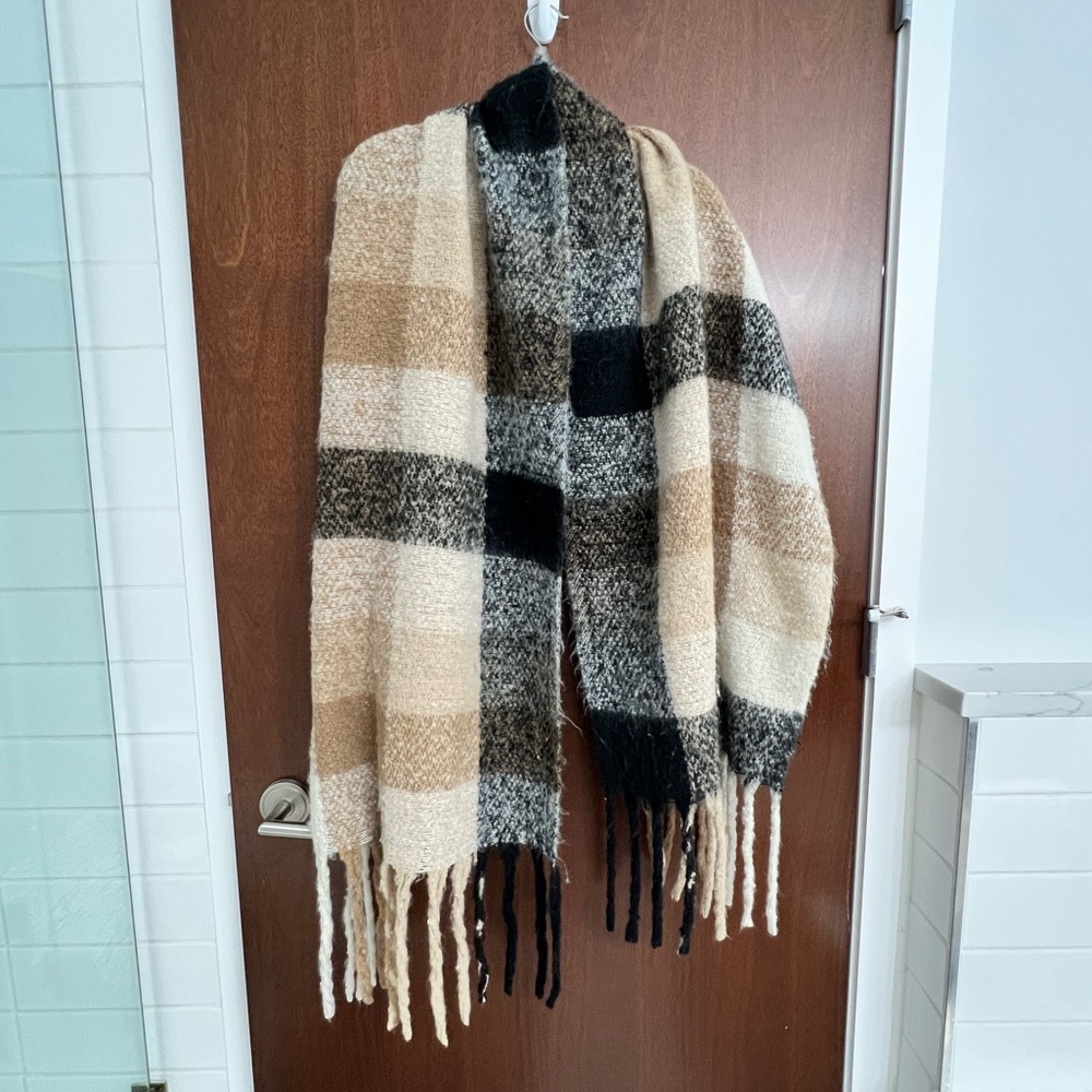 Beige Black Plaid‎ Thick Fuzzy Fringed Scarf